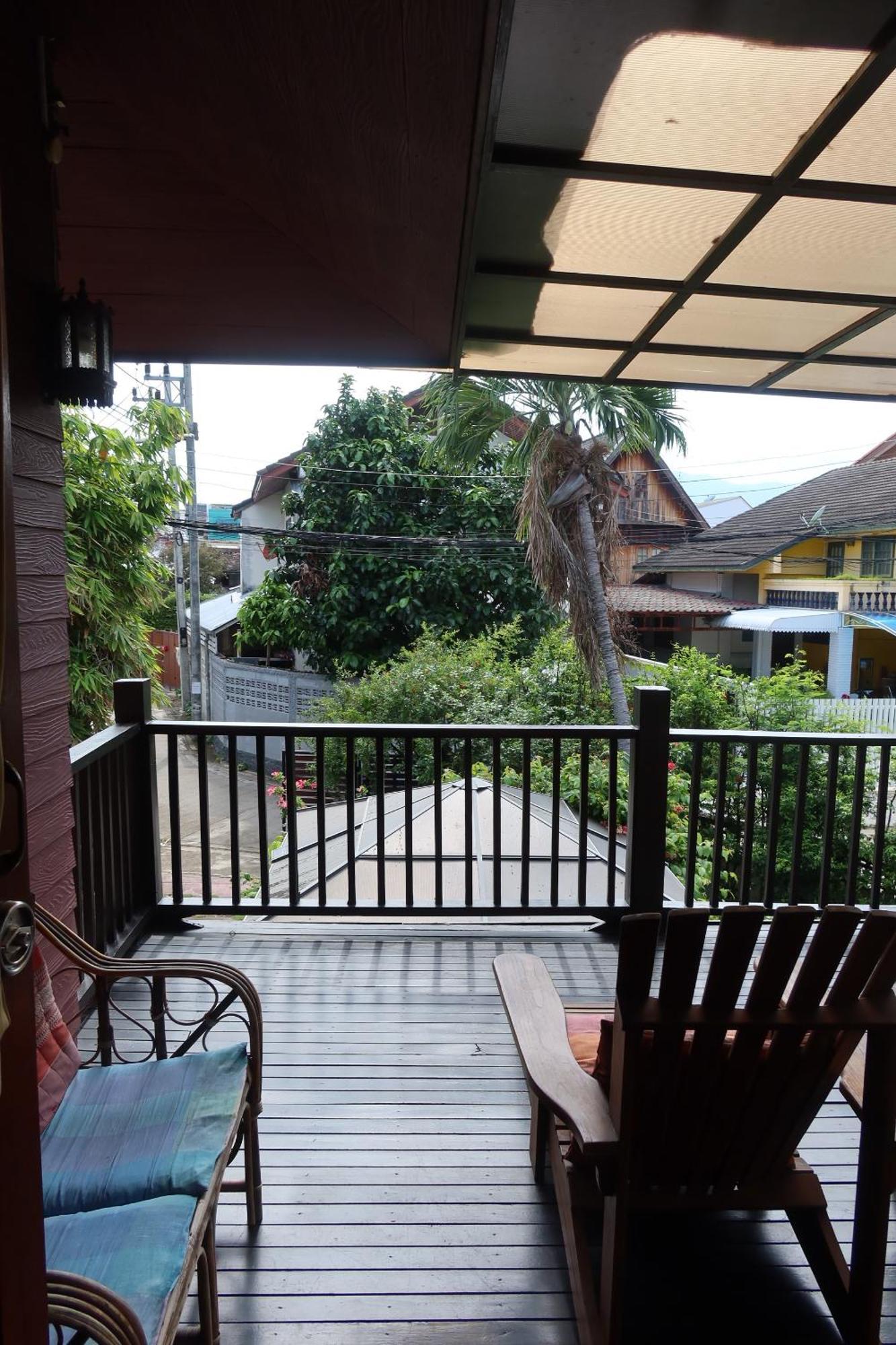 Banjai Garden Guesthouse Chiang Mai Bagian luar foto